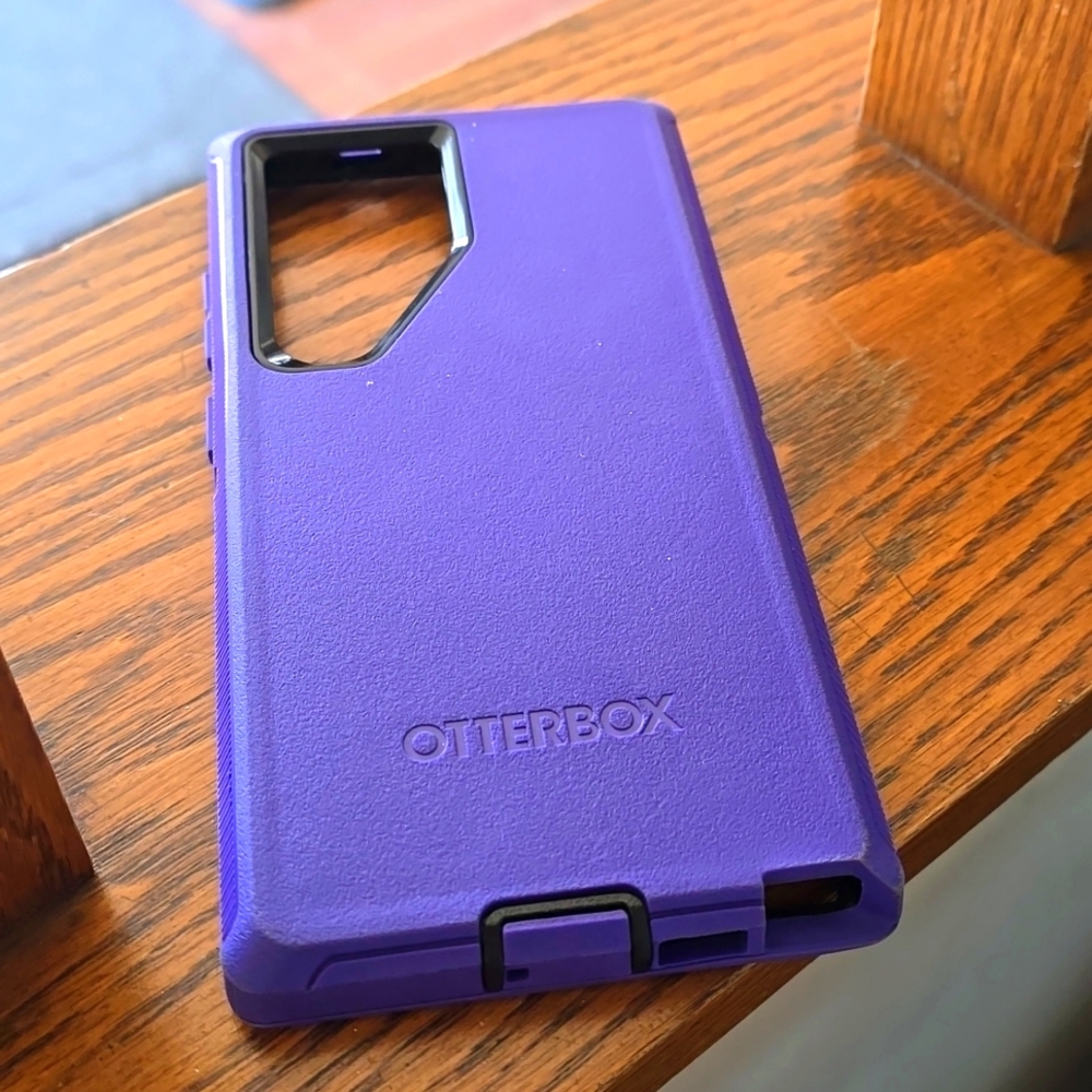 Knock off Otterbox S24 Ultra phone case